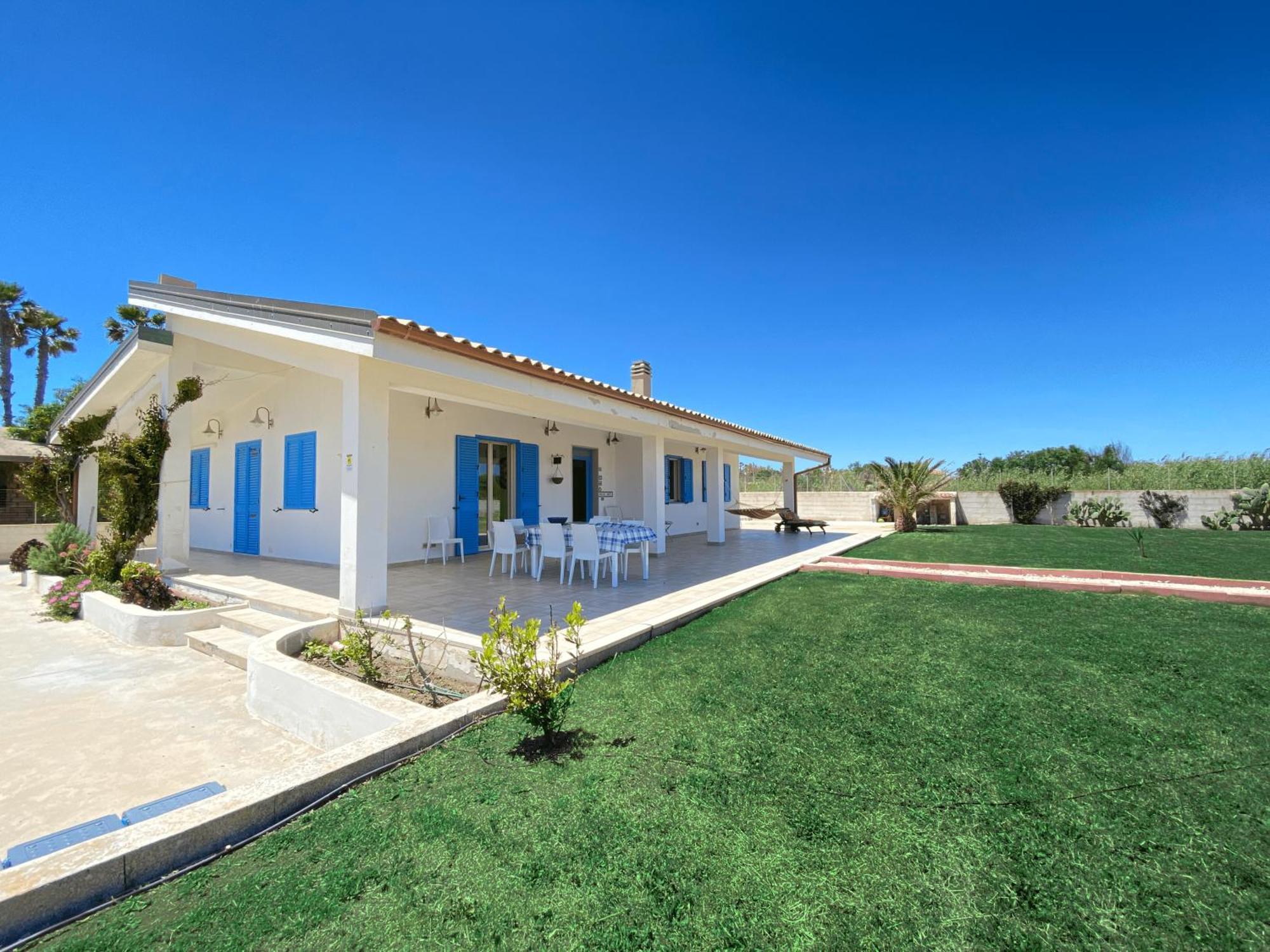 Villa Soleado, Marzamemi - Sea Front Villa Reitani Exteriör bild