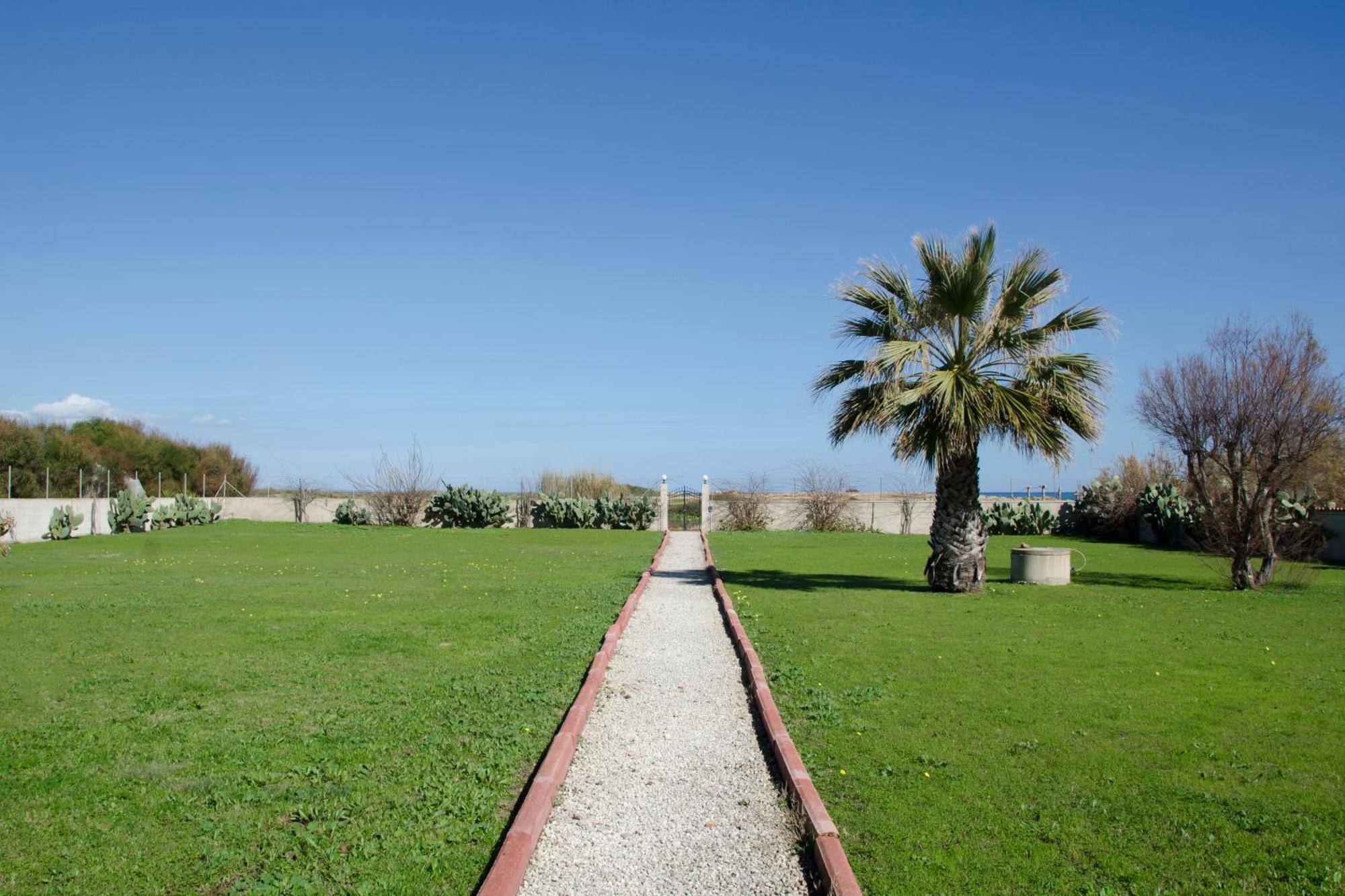 Villa Soleado, Marzamemi - Sea Front Villa Reitani Exteriör bild